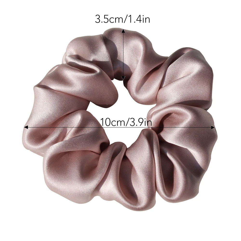 Dimensions du chouchou : bande de 3,5 cm, diamètre 10 cm